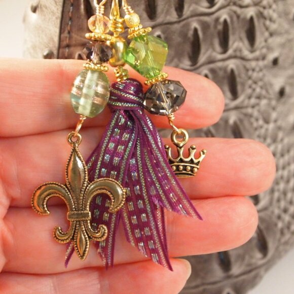 Mardi Gras Beaded Tassel Purse Charm Bohemian Key-chain Fat Tuesday Fob - Picture 3 of 8